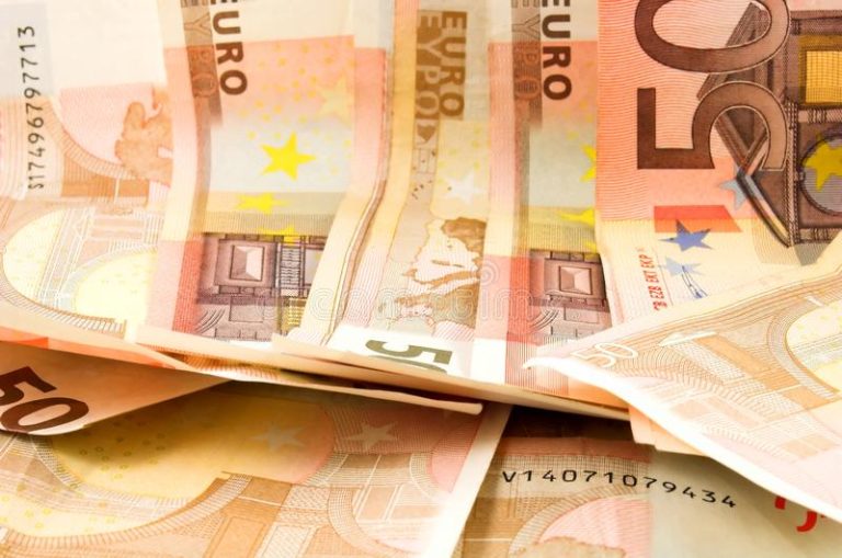 50 euro notes extracting cash